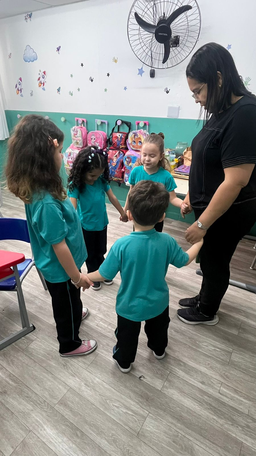 Turmas do Pré-II em atividade de aprendizagem